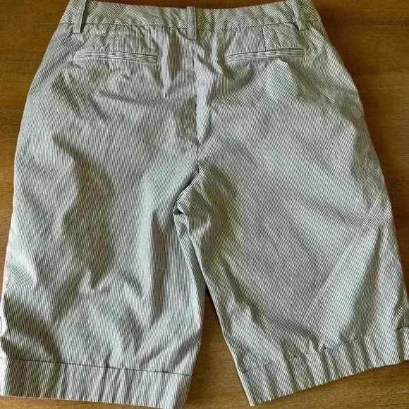Banana Republic shorts - Picture 5 of 10